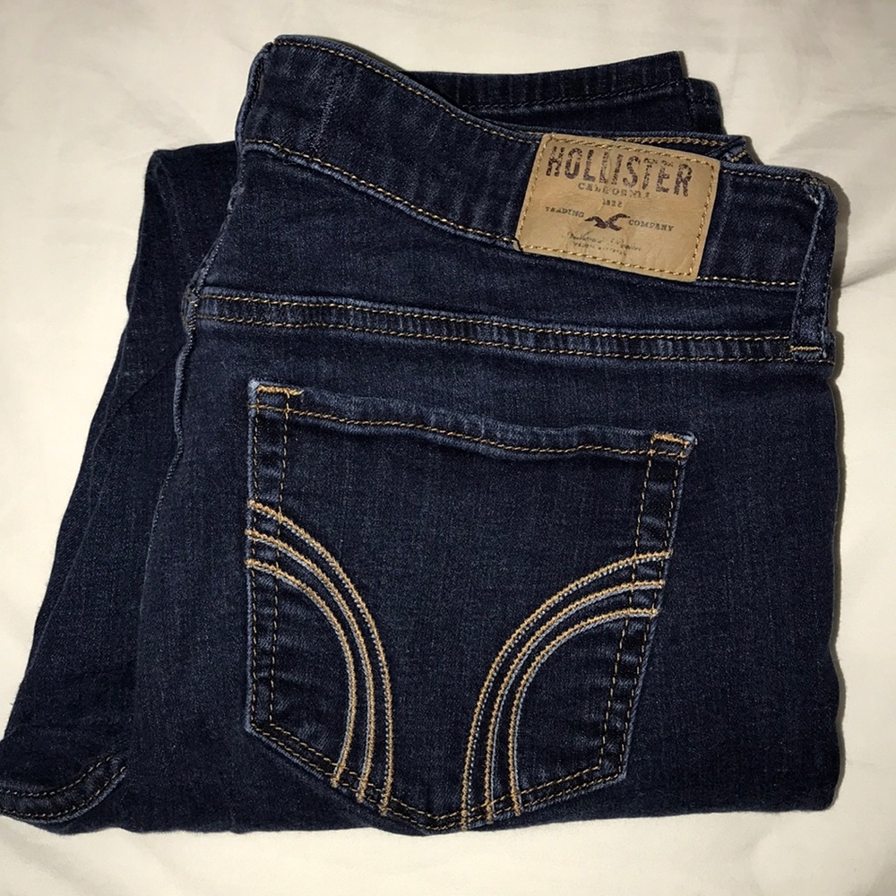 Women’s/Juniors Hollister & Co jeans!